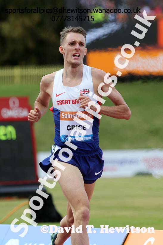 Charlie Grice in the Emsley Carr Mile at the Sainsbury's Birmingham Grand Prix. Photos: David T. Hewitson/Sports for All Pics